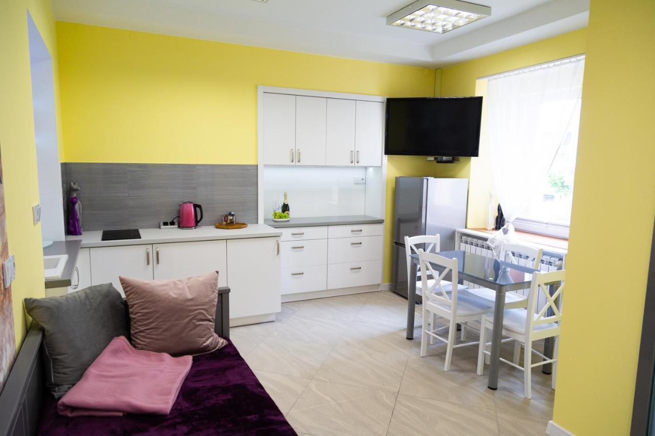 Apartament Przy Rynku Ostrowiec Swietokrzyski Exterior photo